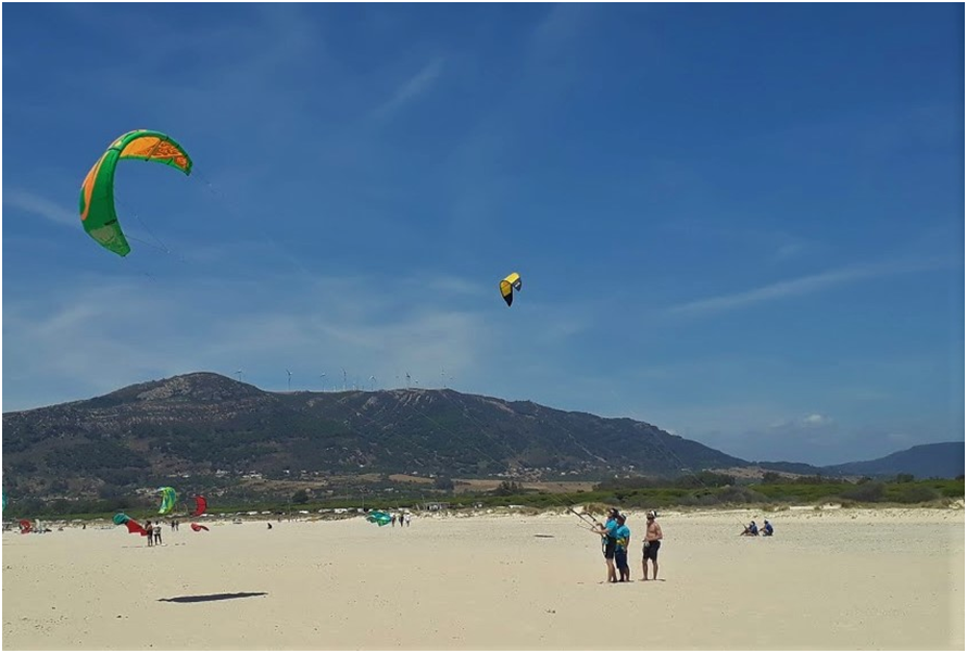 los mejores cursos de kitesurf en tarifa